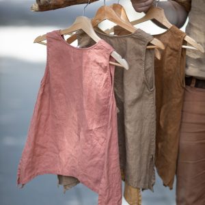 Linen top river | sleeveless linen top | top with side slits