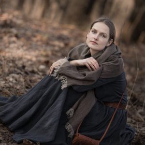 Cozy scarf  | linen and wool blend | shawl with soft fringe