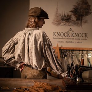 Renaissance pirate linen shirt veronique