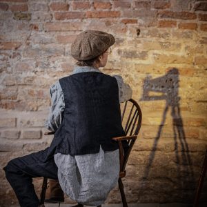 Buttoned linen vest photographer with a boxy fit and two welt pockets | classic linen waistcoat for women | button up bohemian vest