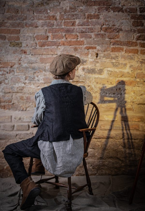 Buttoned linen vest photographer with a boxy fit and two welt pockets | classic linen waistcoat for women | button up bohemian vest