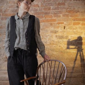 Baggy linen pants illustrator  | tapered pants with a high waist