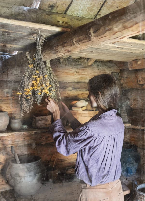 Linen shirt claire | loose peasant-style linen shirt