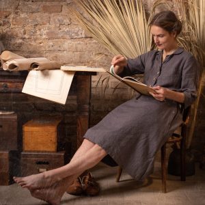 1940s style buttoned linen dress with pockets and 3/4 sleeves