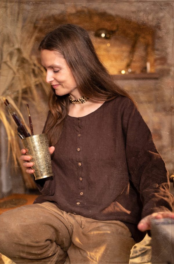 Linen button-up blouse with long sleeves and boat neck, available in custom length and 52 colors | the seashore