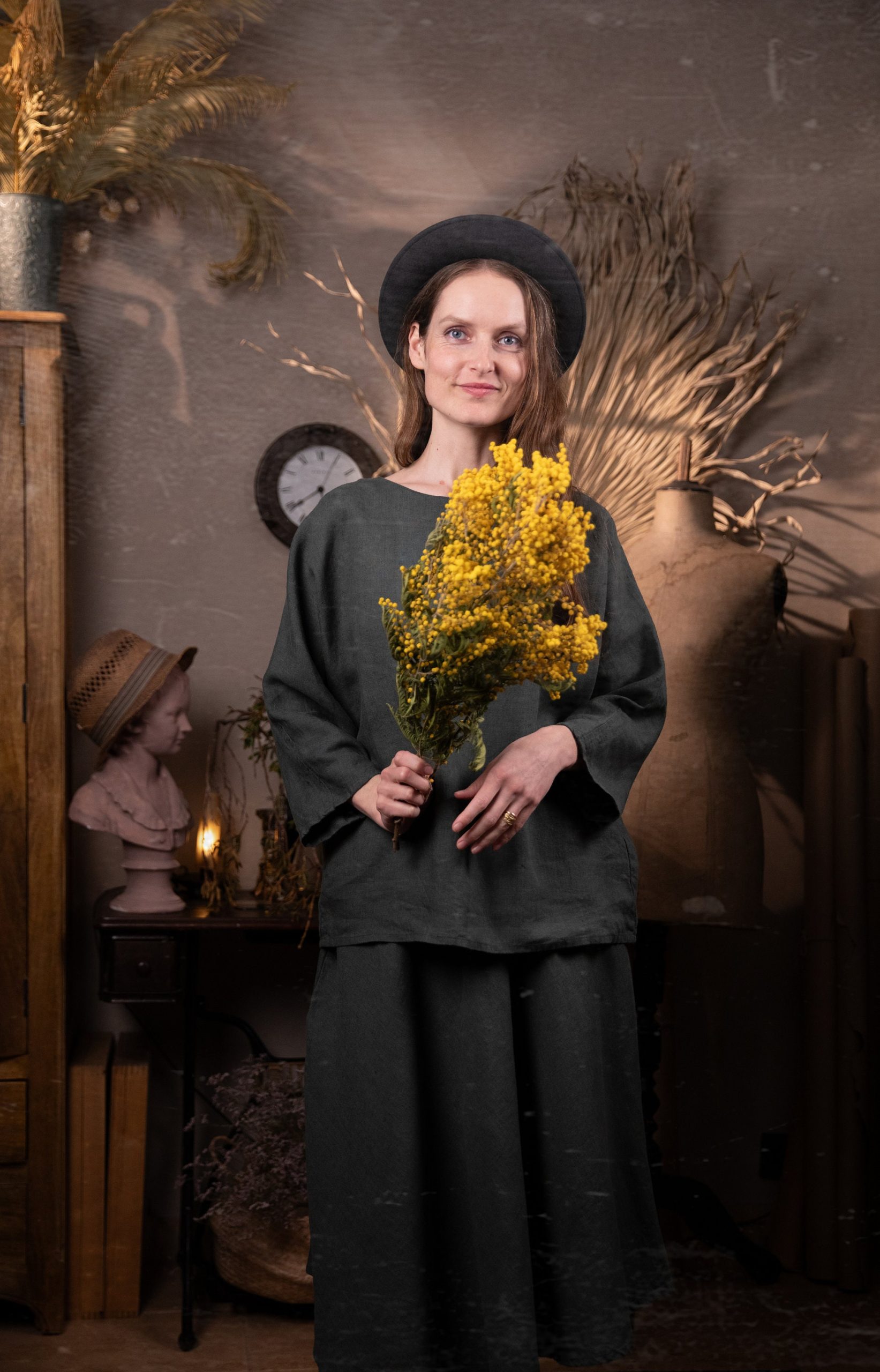 Loose linen top primitive | kimono sleeve tunic top - Image 3