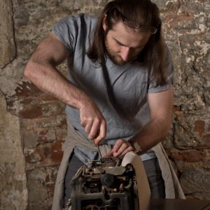 Linen tee shirt casual for men | v-neck linen top