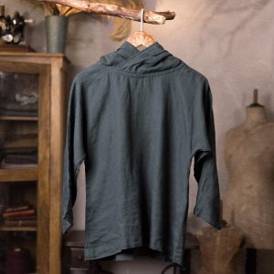 Linen jumper with a hood forest