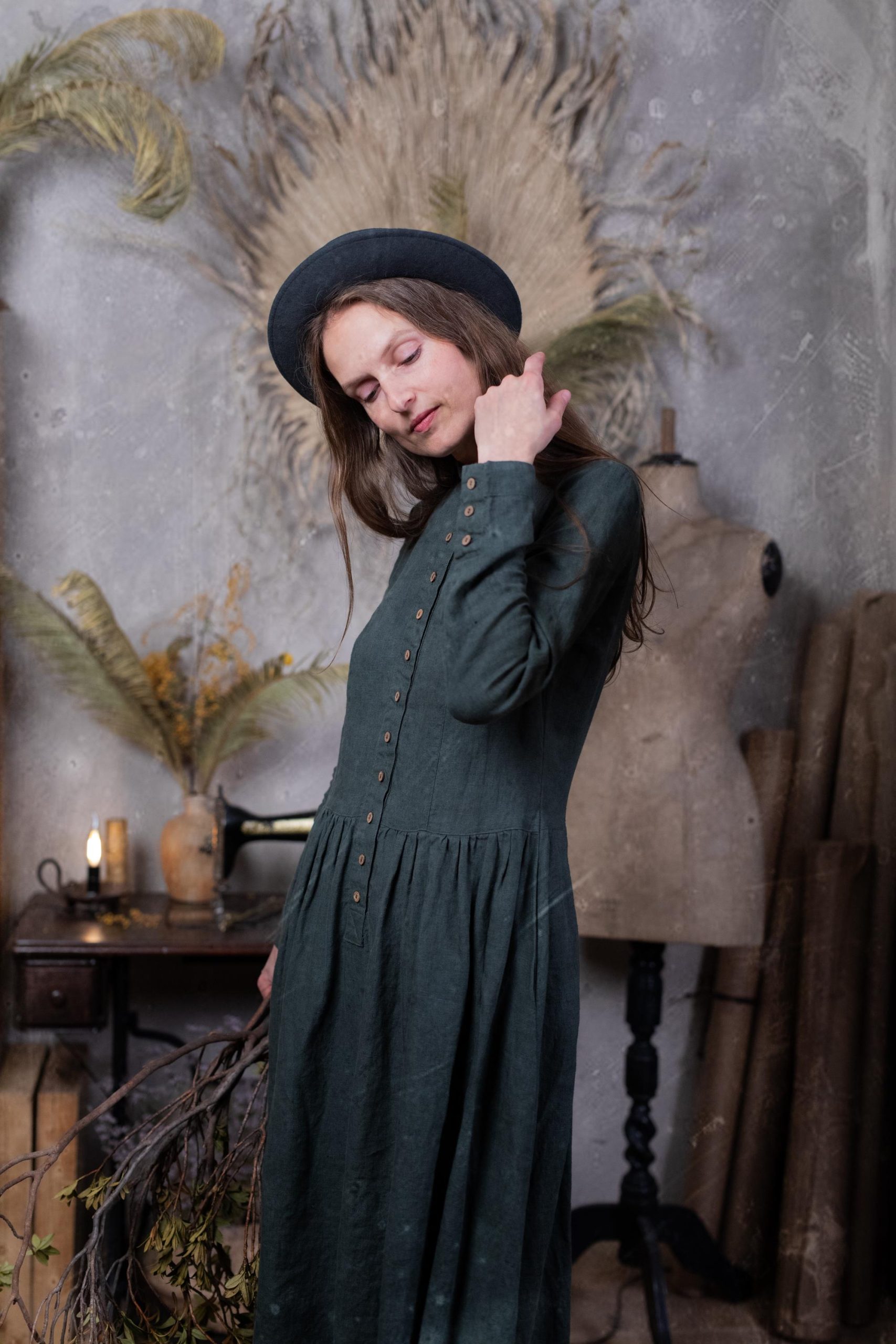 Long linen dress with a button-front bodice and a gathered skirt - Image 7