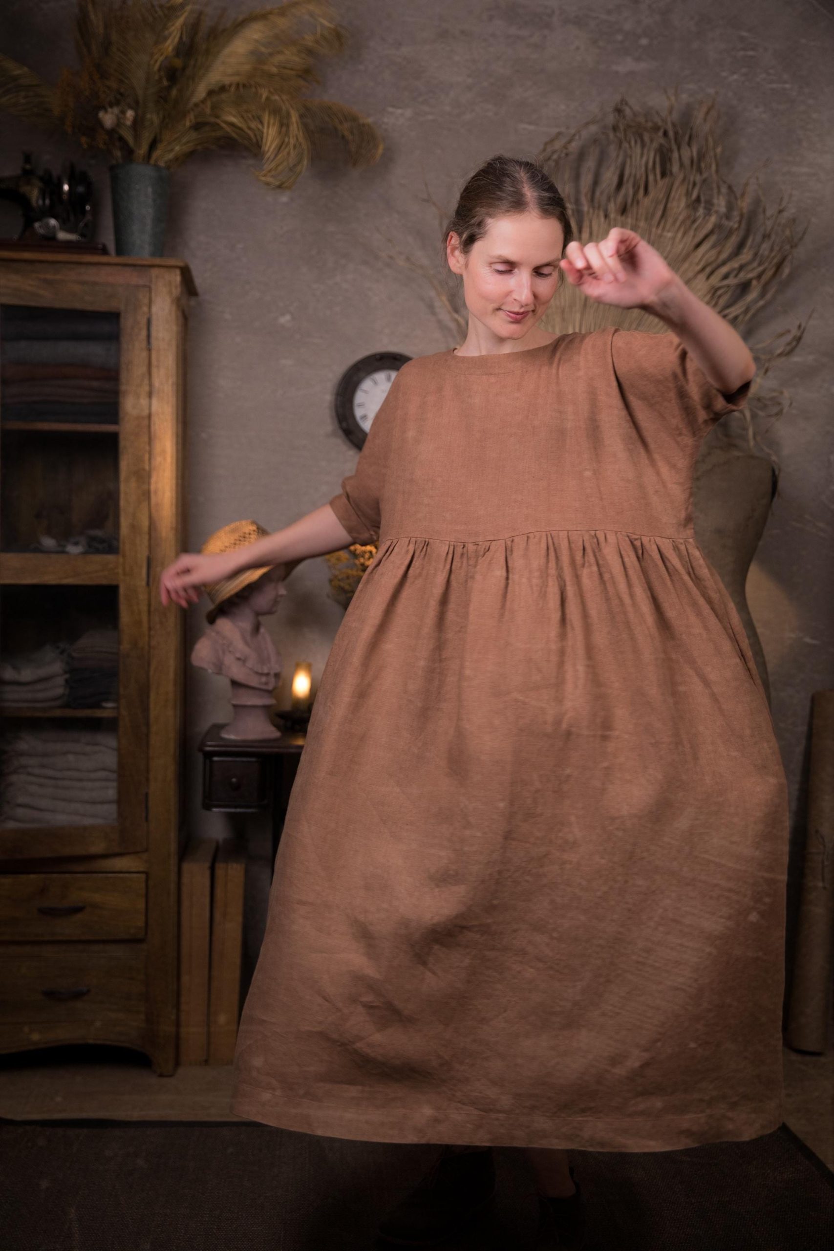 Oversized linen dress healing - Image 10