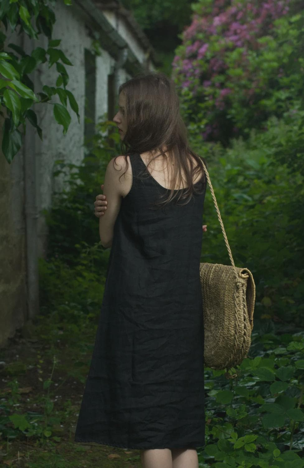 Linen sleeveless summer dress for women - Image 3