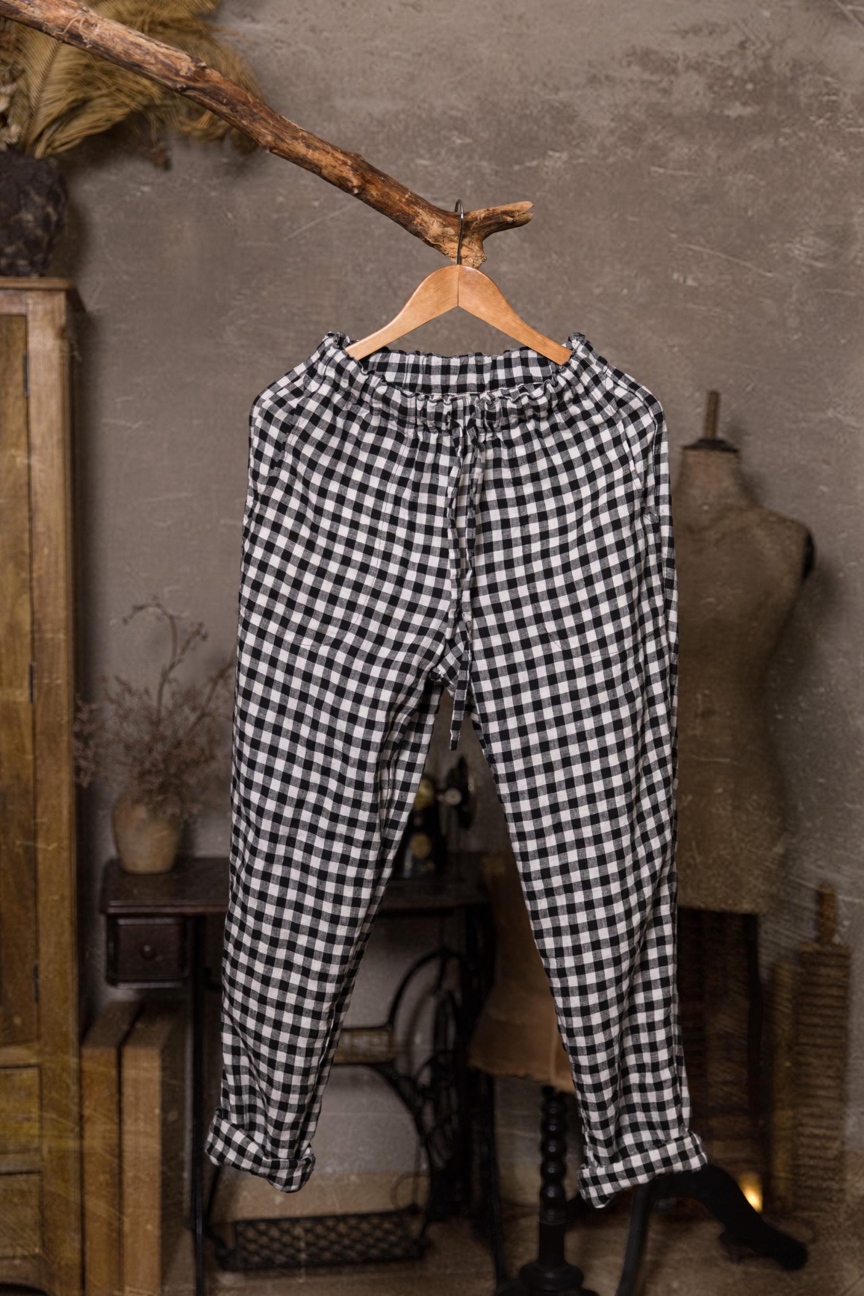 elastic waist linen pants ILLUSTRATOR, tapered trousers