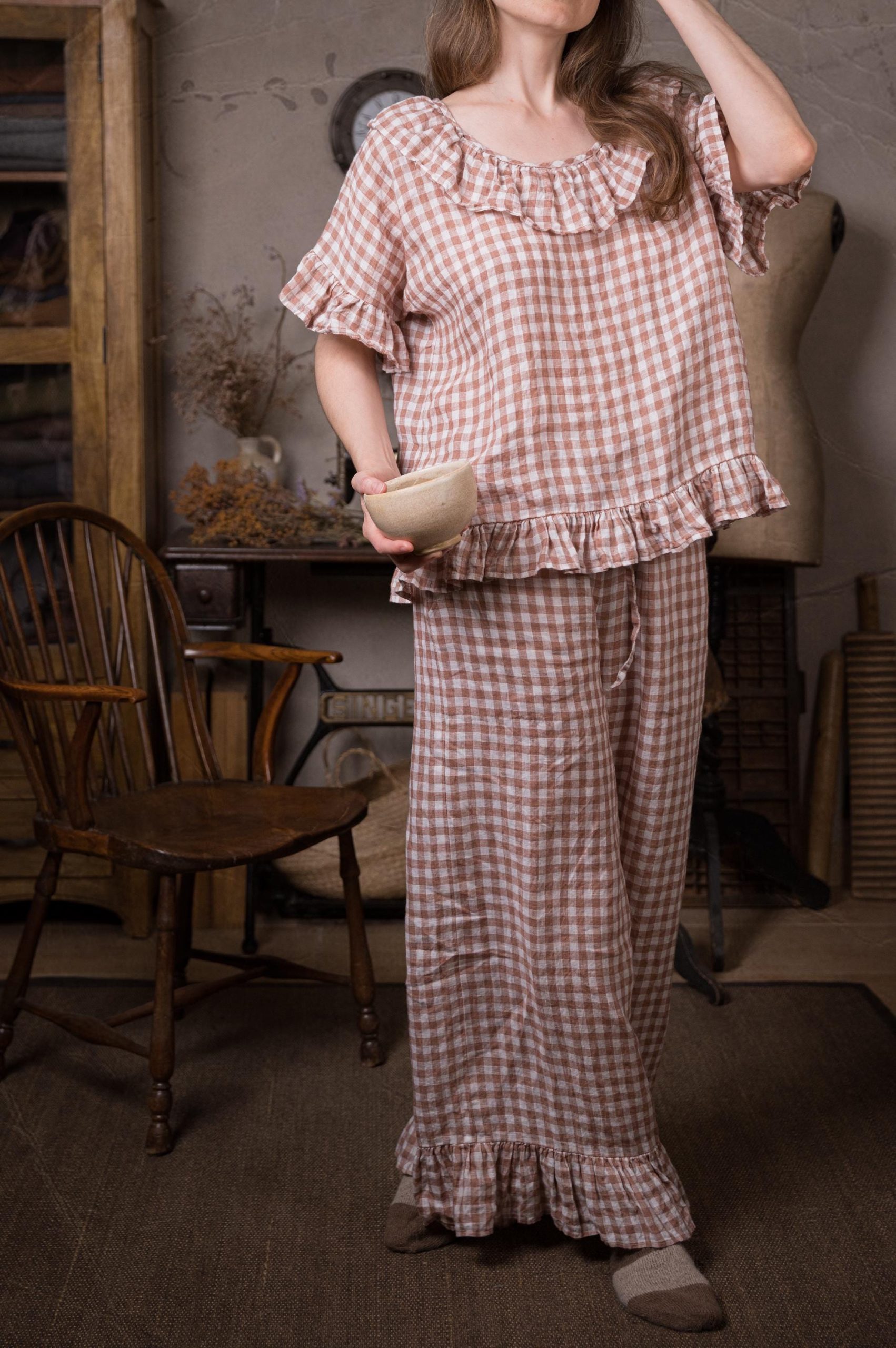 wide-leg linen pants, the PETTICOAT TROUSERS - Image 4
