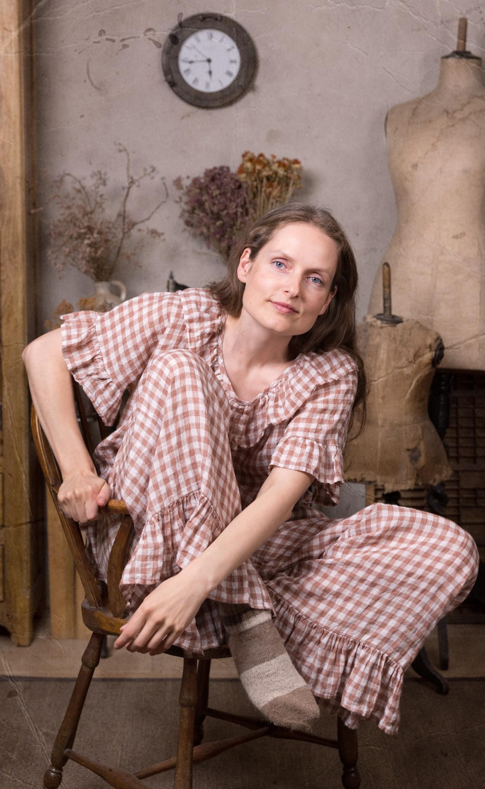 wide-leg linen pants, the PETTICOAT TROUSERS - Image 3
